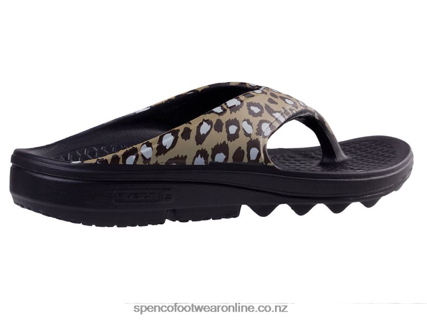 Women Spenco Footwear Fusion 2 Safair 426V8T247 Cheetah