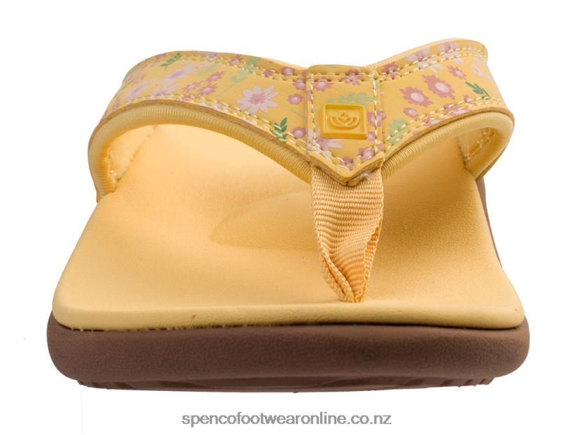 Women Spenco Footwear Yumi Dainty Floral 426V8T136 Cornsilk